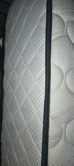 Ocazie !!! Vand 2 Saltele Relaxa pe arcuri , la 400 de lei neg buc.