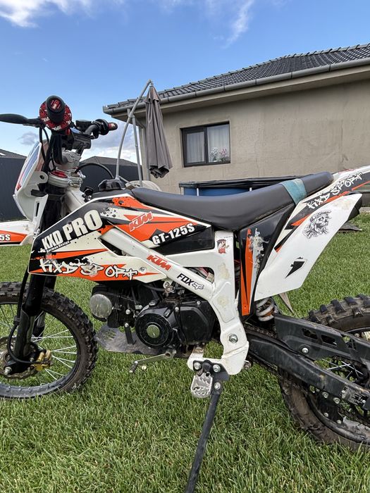 Vând kxd 125s pornire la buton