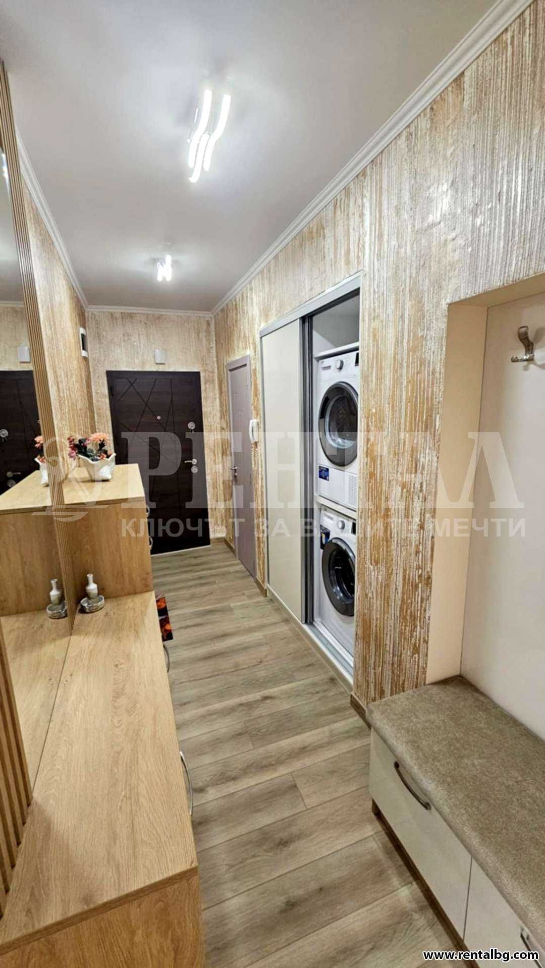 Тристаен стар монолит! Основно ремонтиран1