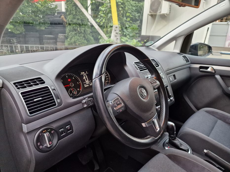Vw touran 2.0tdi garantie 12 luni +rate fara avans