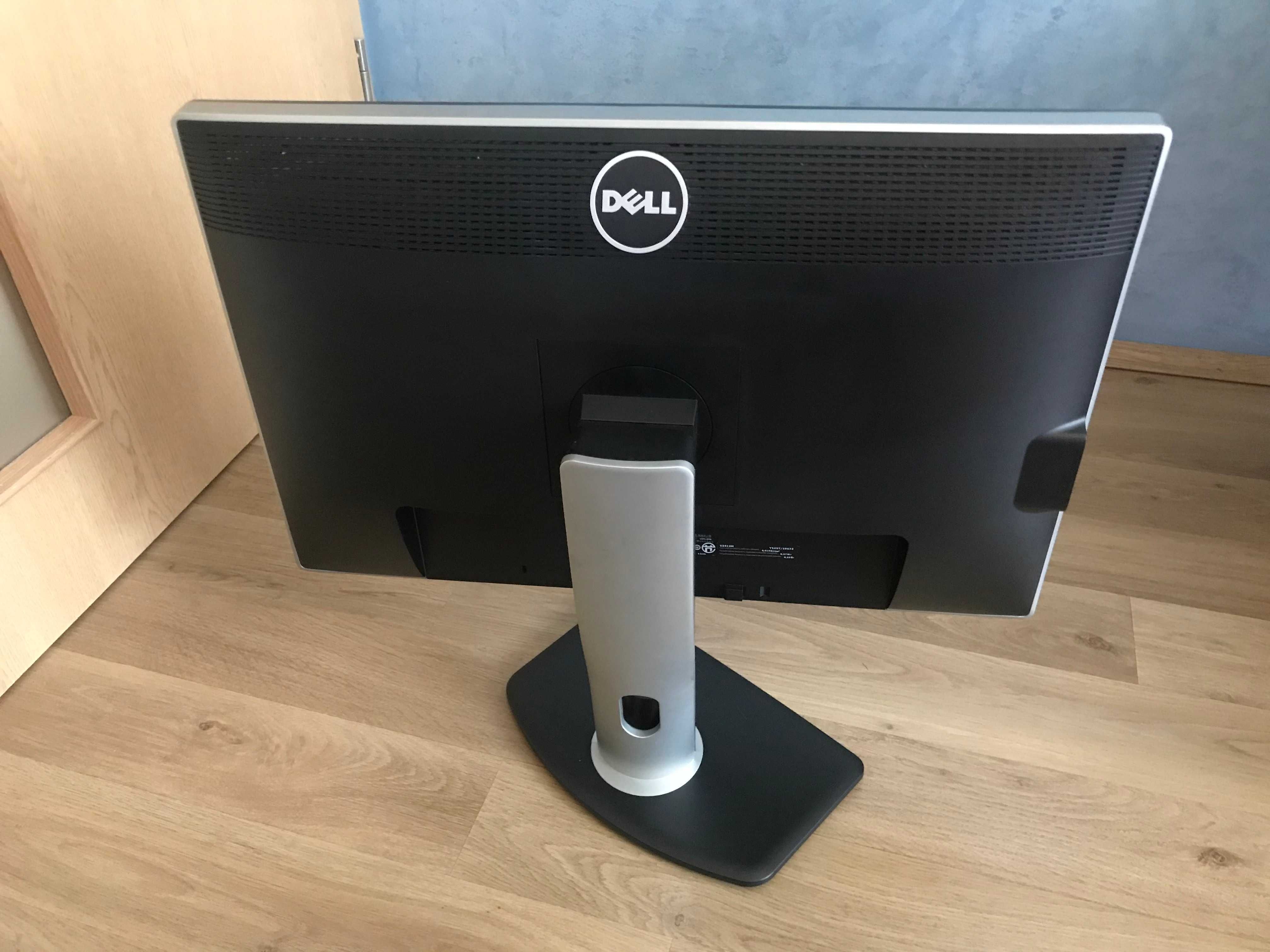 Monitor Dell in stare foarte buna