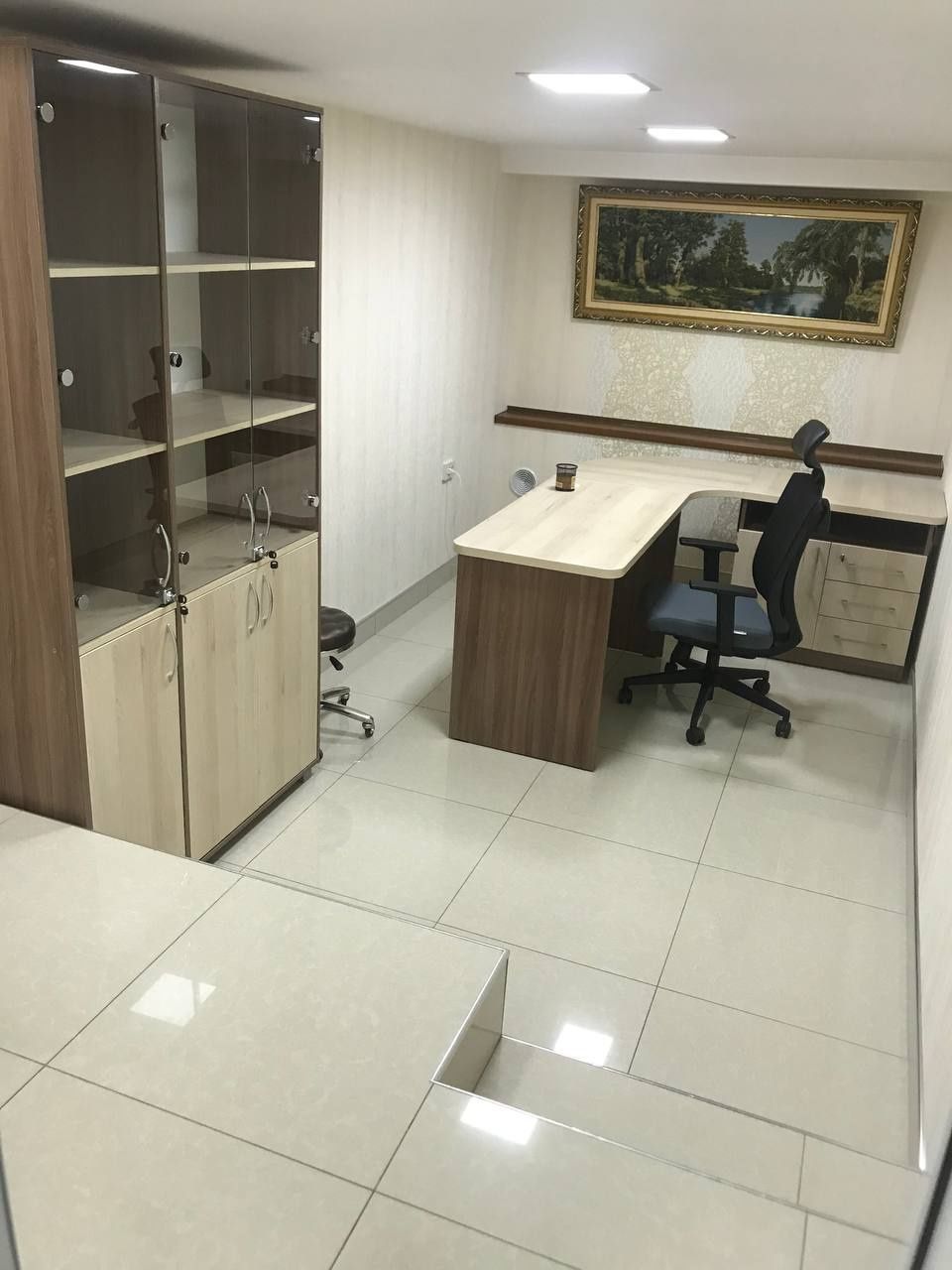 3Комнатный Офис с Мебелью на Ганге