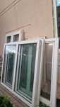 De vanzare 33 mp tamplarie termopan RAMPLAST alba.