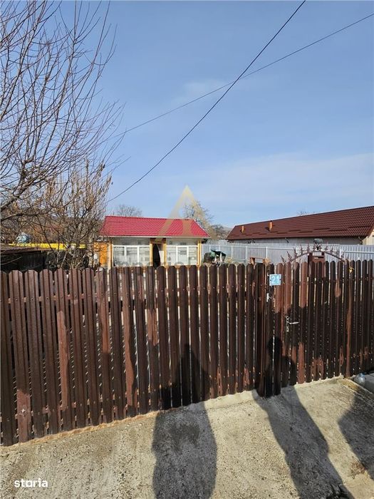 Casuta Cu Teren De Vanzare In Tg Ocna