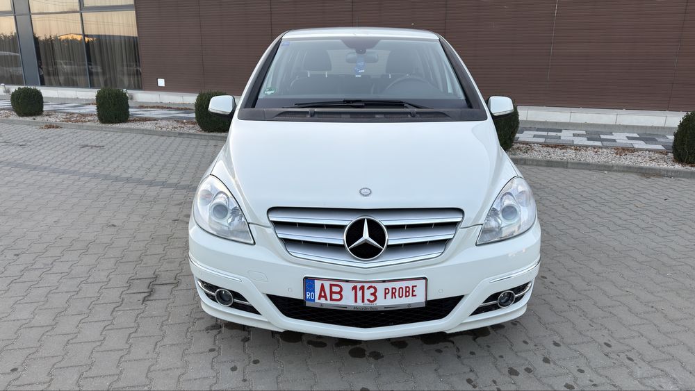 Mercedes-B-Class Cutie automată cu garantie 12 luni