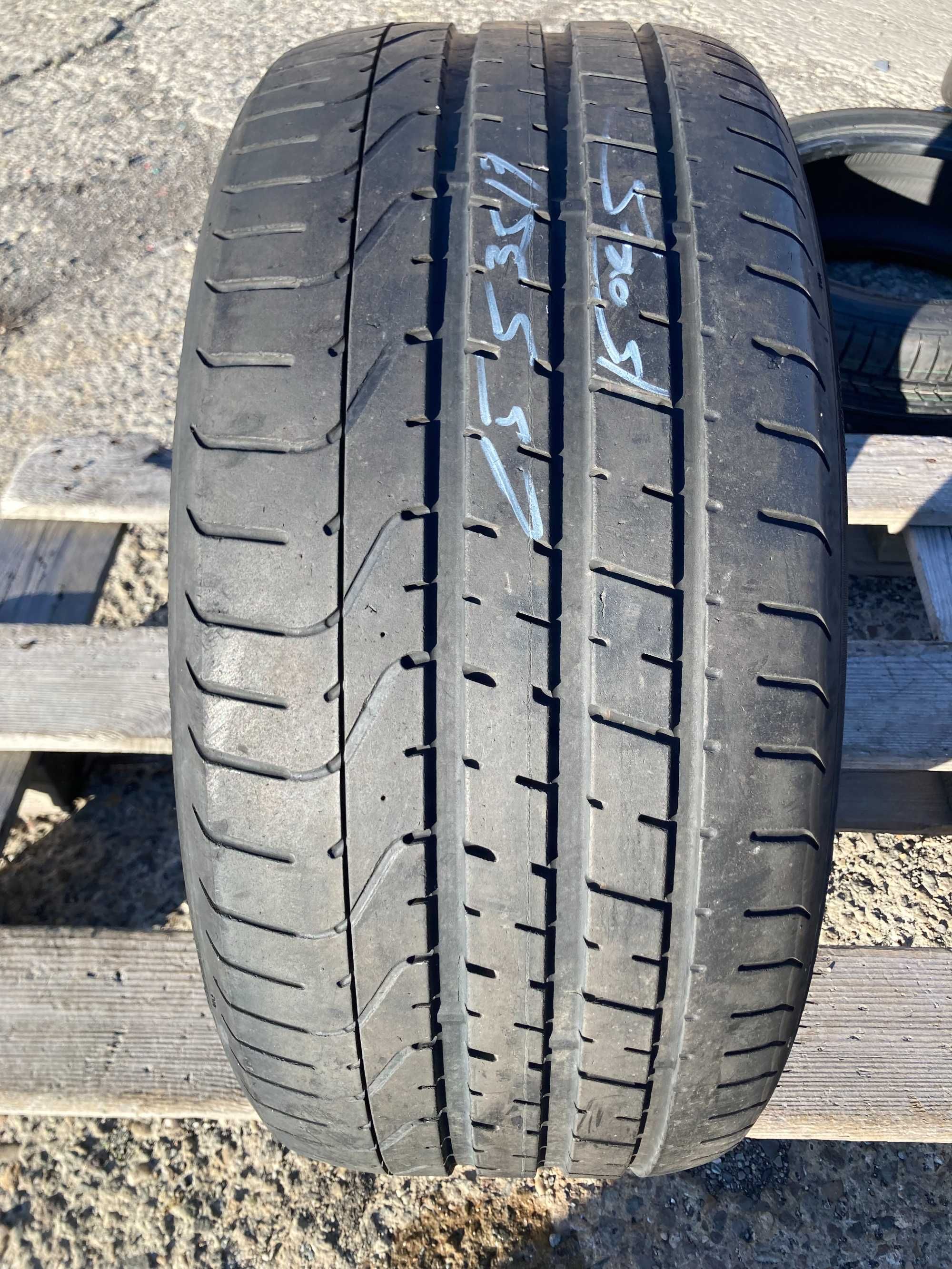 255/35/19 Pirelli P Zero 2015г 5мм AO Проверена