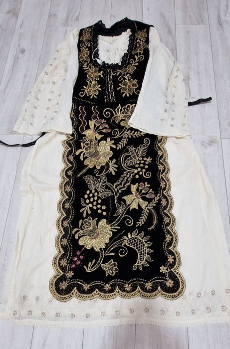 Vand costum traditional