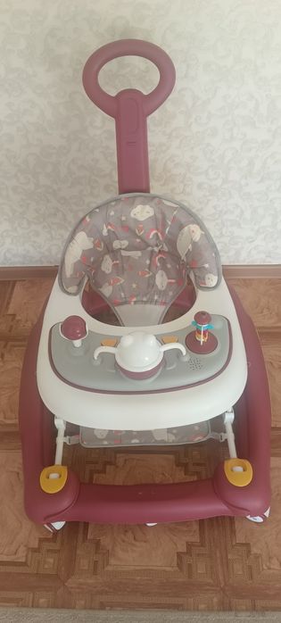 Продам ходунок в отличном состояние все работает 2 в одном