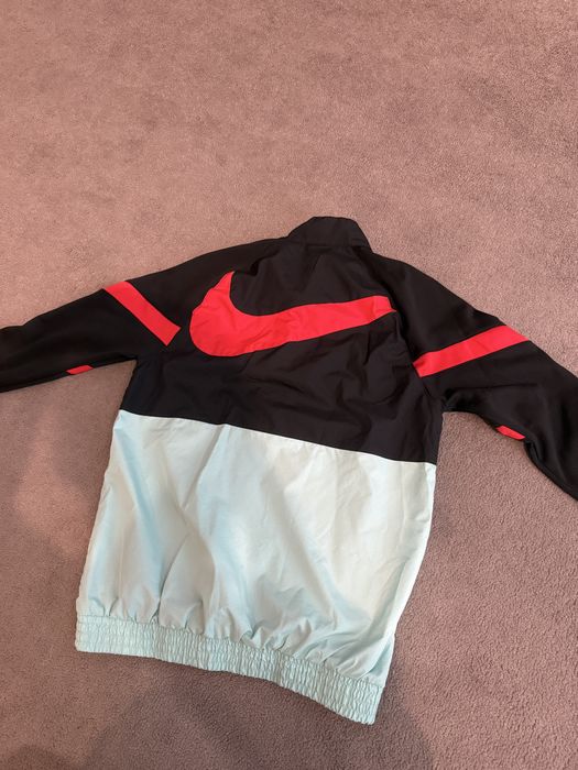 Liverpool Nike Half-Zip Track Jacket. ЛИВЪРПУЛ ветровка