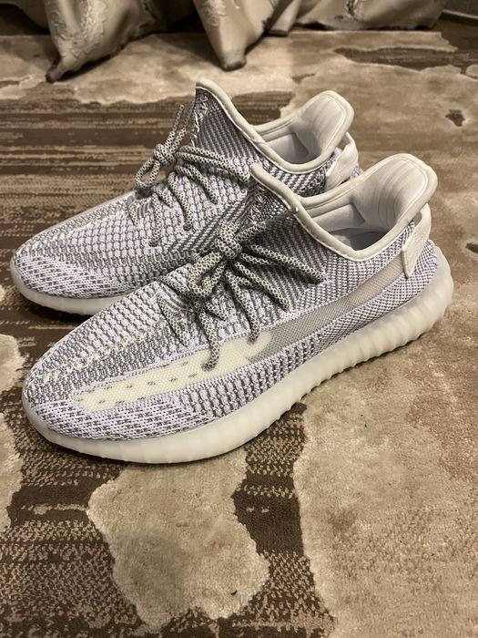 Yeezy 350 V2 Boost, 42 2/3, noi cu eticheta