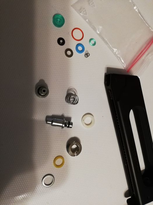 Înlocuire garnituri pistol airsoft Dan Wesson, Walter p99 dao+altele