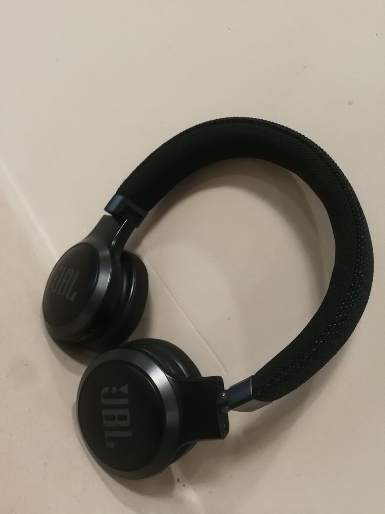 Слушалки JBL - Live 400 BT, черни bluetooth НОВО