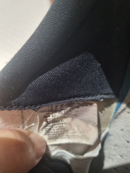 Vand adidasi Jordan  marimea 42