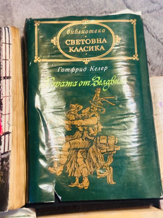 Лот от 9 книги – романи, биографии, приключения и военна литература