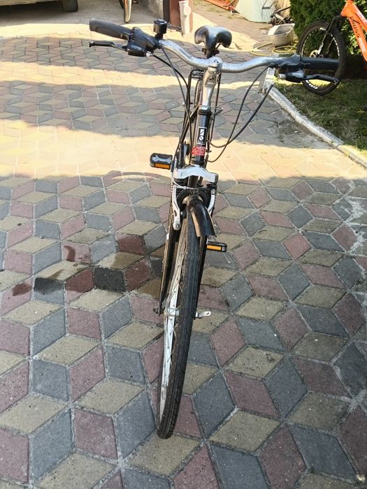Vând bicicleta ideal foarte bună