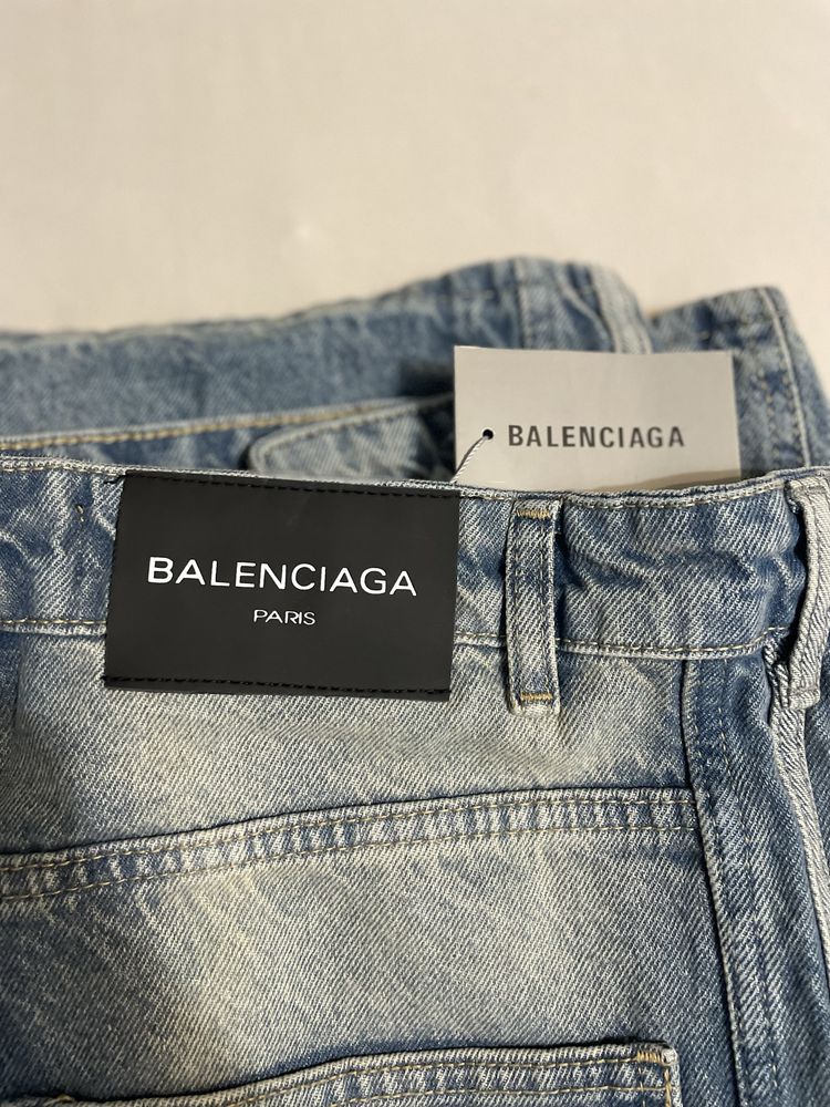Blugi Balenciaga baggy