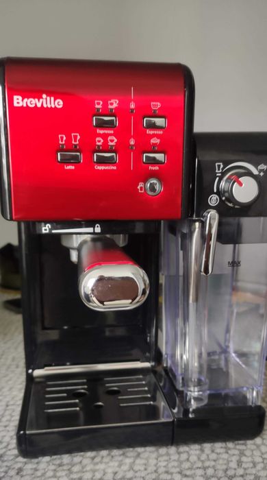 Espressor Breville semi-automat, 19 bari, spumare lapte, garantie