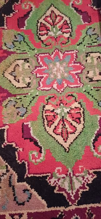 Продавам ръчно тъкани китеници от чиста вълна