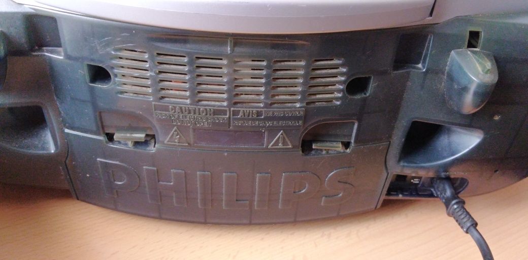 Касетофон  PHILIPS
