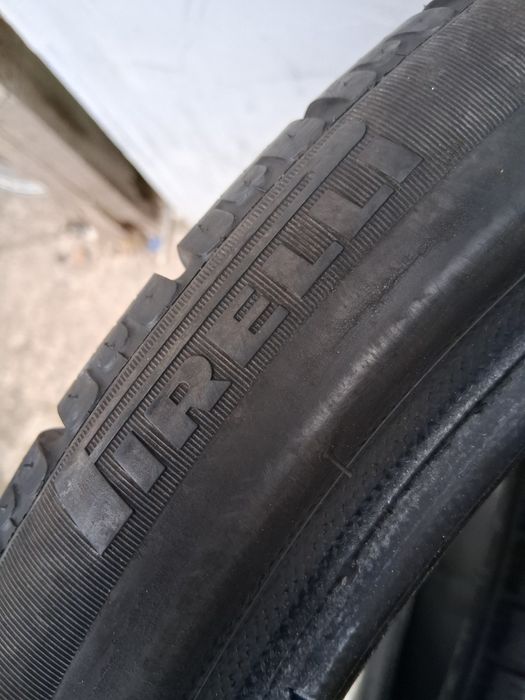 295 30 19 PIRELLI 2бр зимни