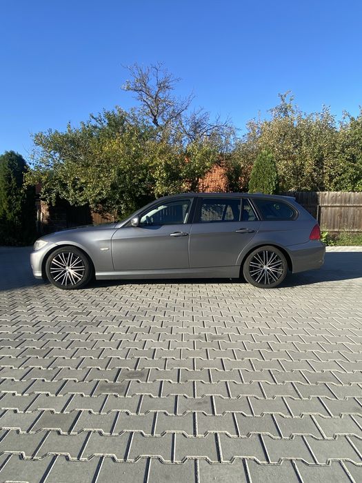 BMW E91 manual 2011
