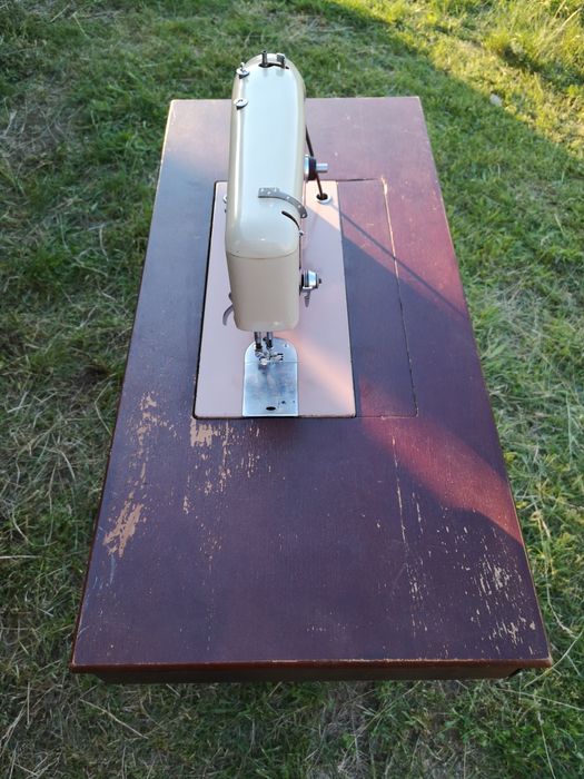 Masina de cusut Ileana - Cugir - din anul 1960