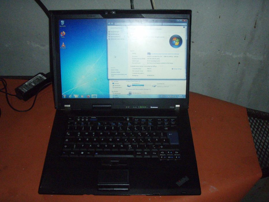 Lenovo R500 Intel C2D T5800 2 Ghz RAM 4Gb HDD 120Gb webcam bat 150 min