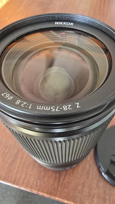 обектив Nikon NIKKOR Z 28-75mm f/2.8