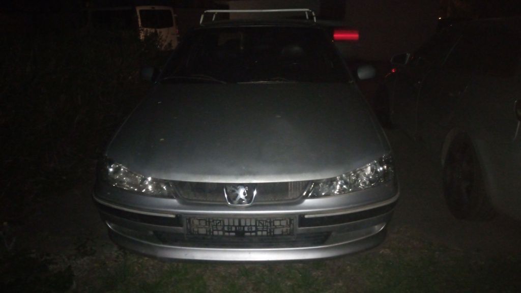 Vând  sau schimb Peugeot 406