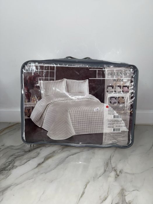 Постельное бельё, полотенца, халаты в наличии!