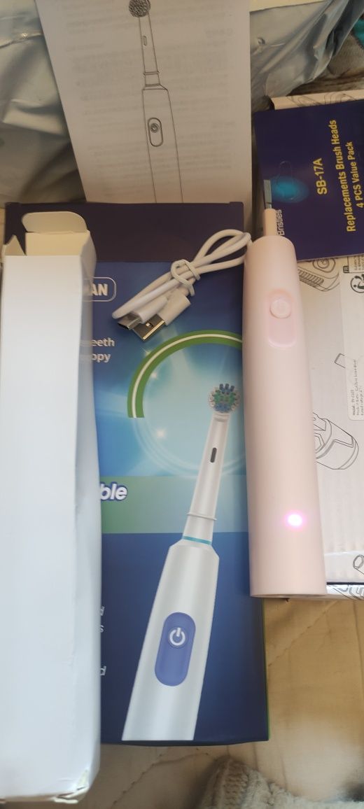 Perie electrica pentru dantura