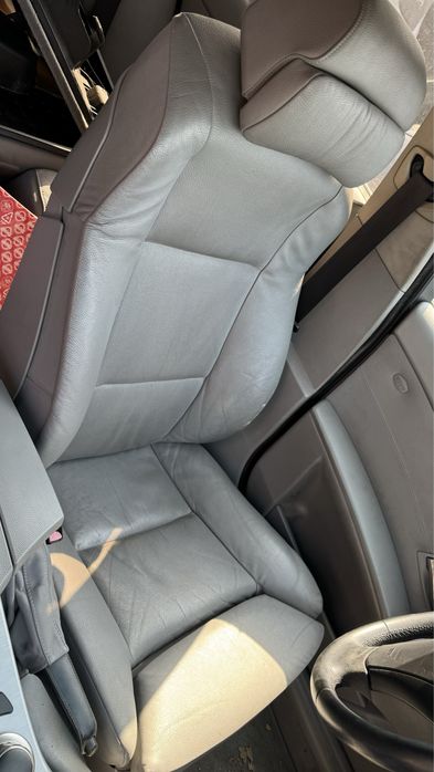 BMW E61 Кожен Салон