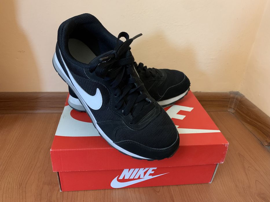 Дамски обувки Nike