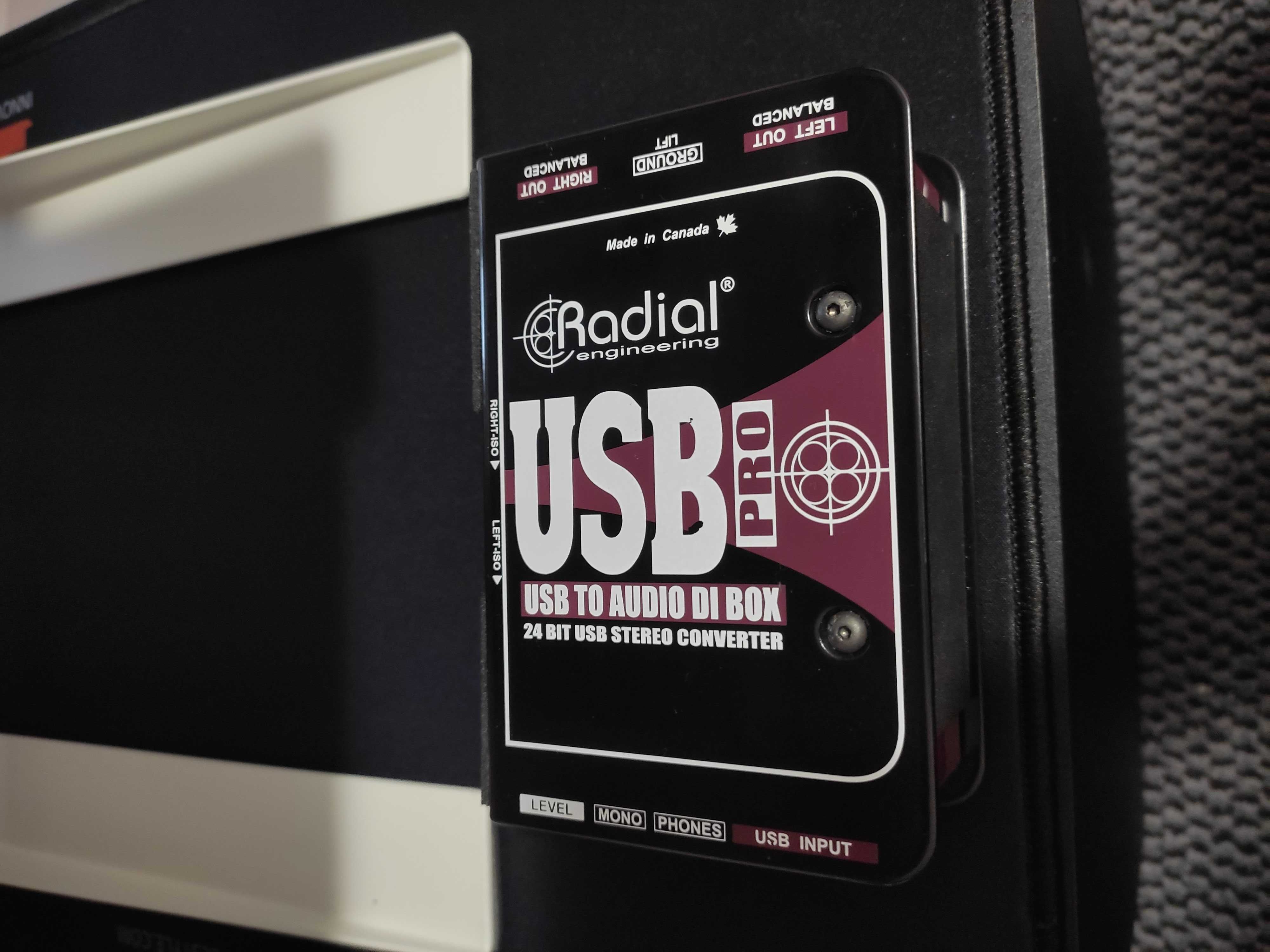 Radial Engineering USB-Pro (Placa de sunet 24 Bit conectare prin usb)