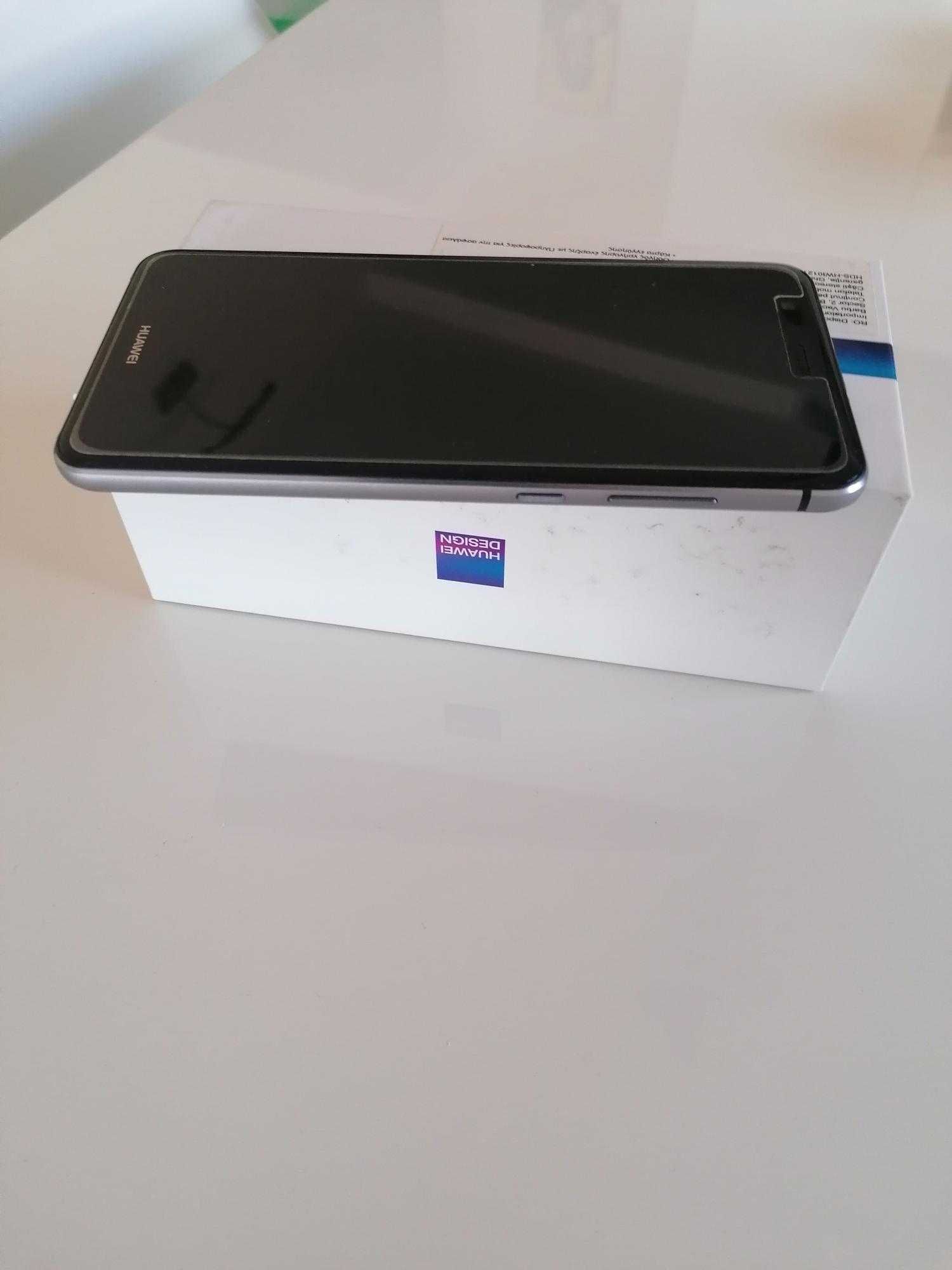 Смартфон Huawei P10 lite