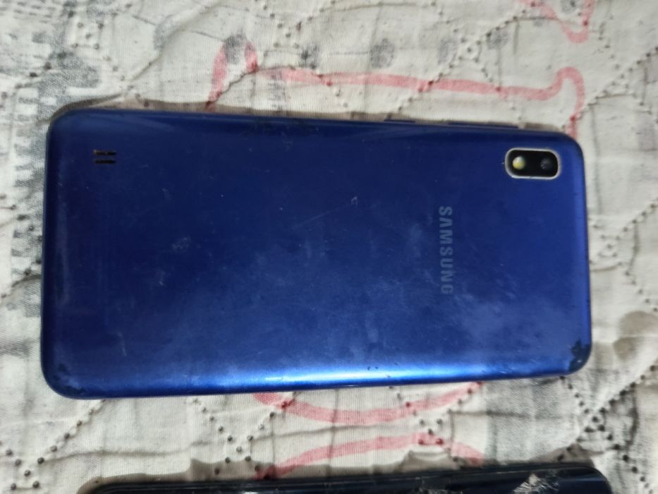 Telefoane pentru piese