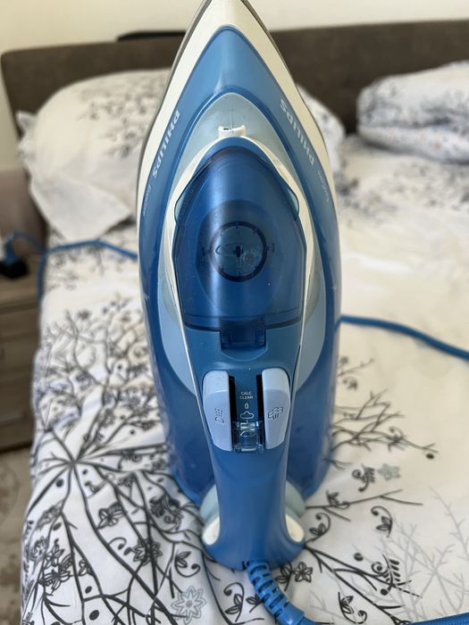 Fier de calcat Philips GC3721/02, talpa SteamGlide, 2400 W Steam boost