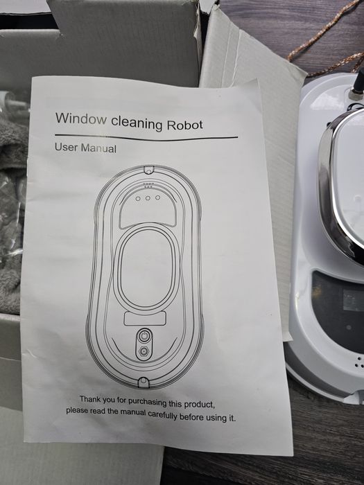 Robot curățat geamuri