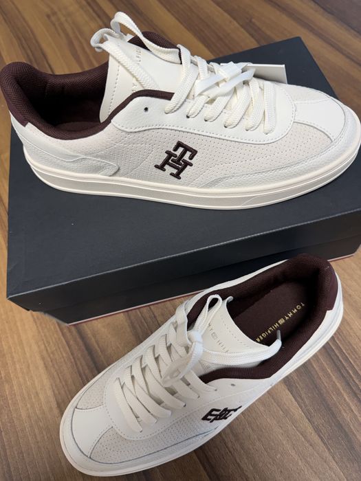 Нови кожени кецове Tommy Hilfiger