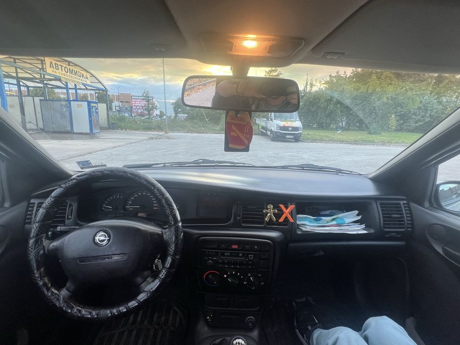 Прдавам Опел Вектра:Бензин/Газ! ! !