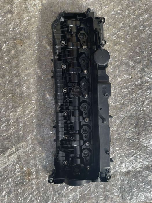 Капак клапани за BMW B57 g30 g11 g20