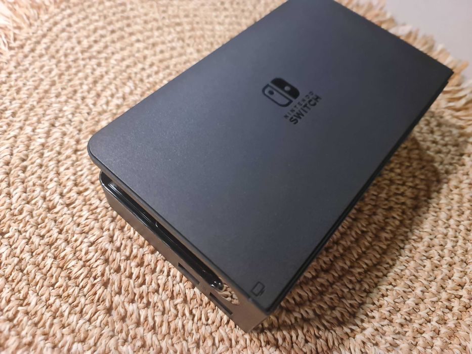 NINTENDO SWITCH OLED 64GB- с гаранция до 27.7.26г.