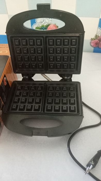 Продам вафельницу