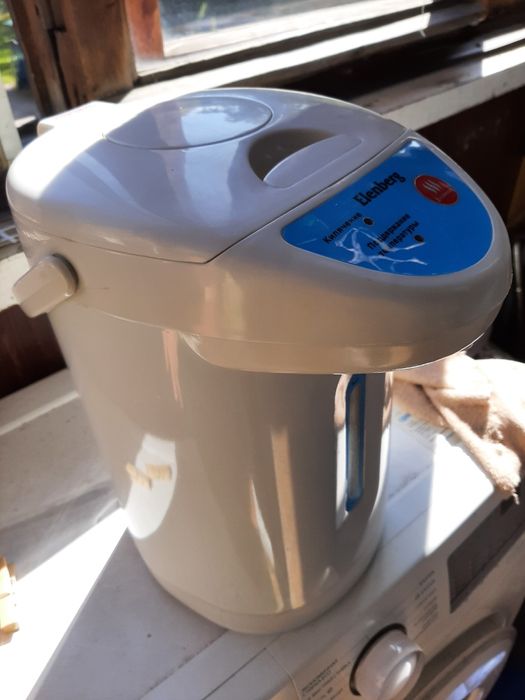 Продам термопот  Elenberg