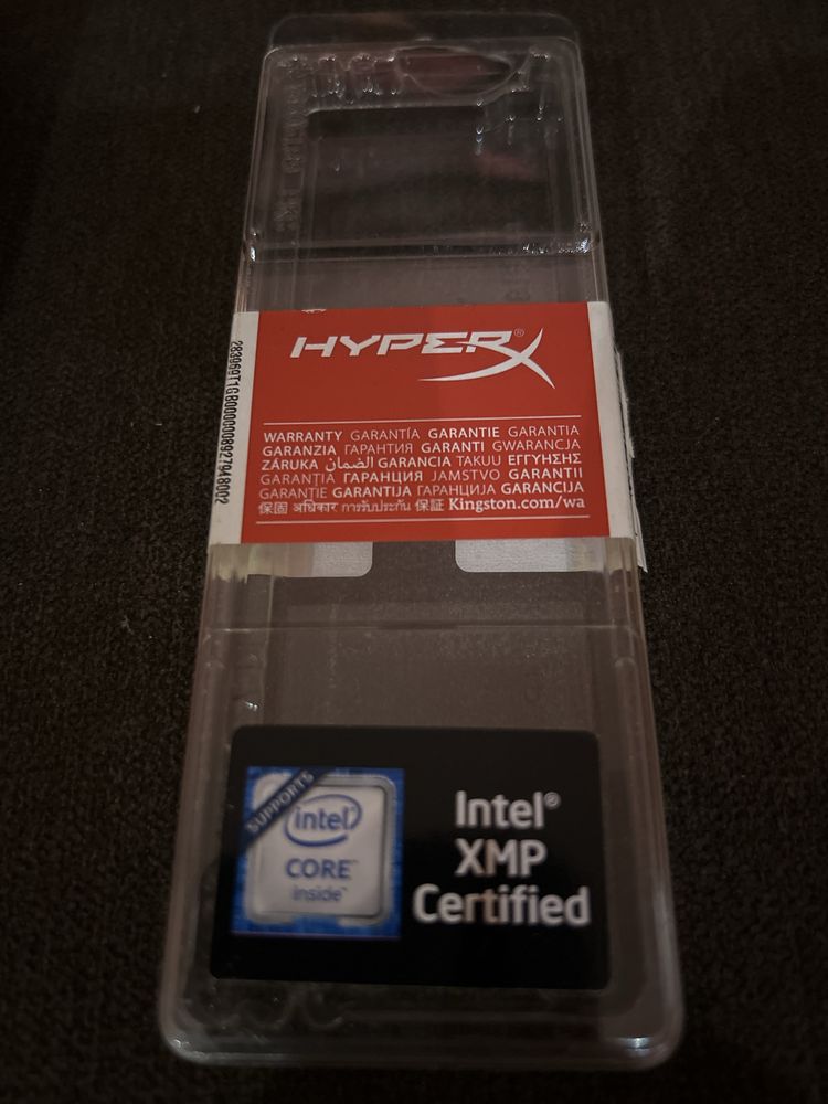 РАМ памет HyperX  2x4 и 2х8  гб DDR4 3200 Mhz