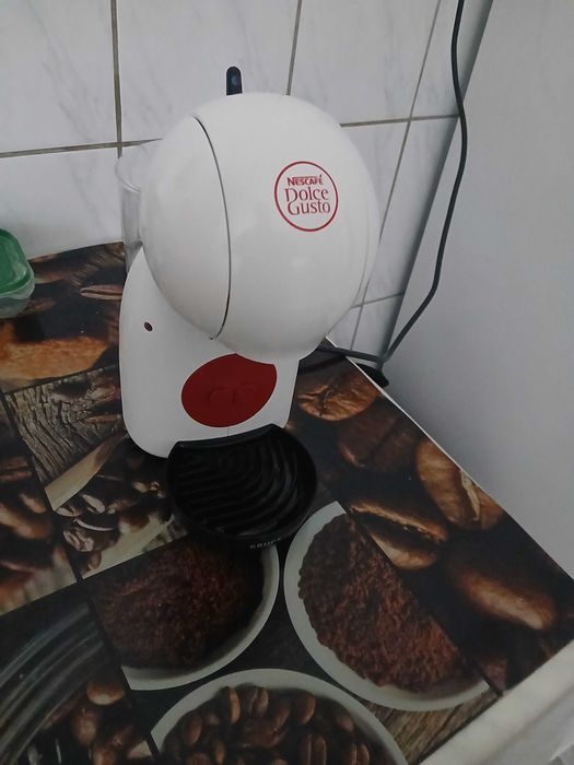 Espressor Dolce gusto in stare foarte bună