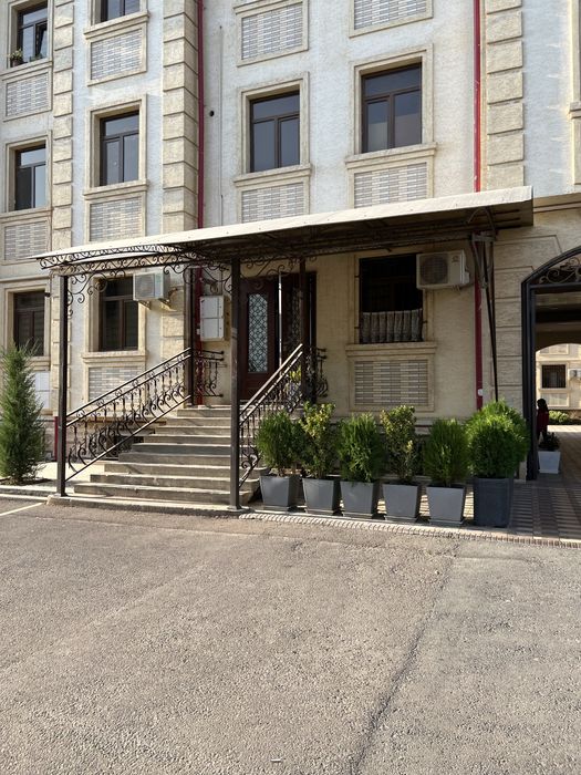 Замона туйхона рупарасида 1 этаж 90 квадрат 3 хона