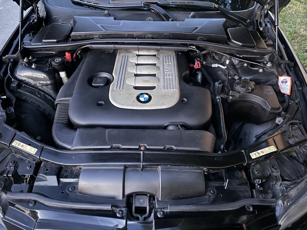 Bmw e93 330d M57