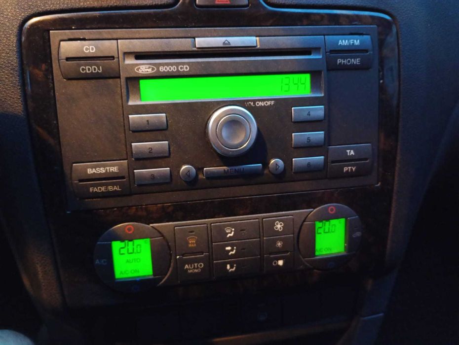 Vând Ford Focus 2