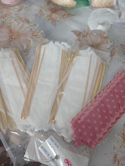 Продам ленты и бантики для упаковки подарков